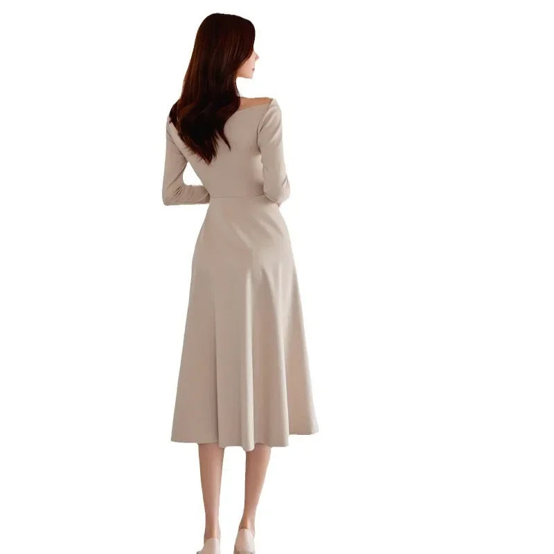 Elegant Fashionable Dress 2024 Autumn New Style Korean Version Long Sleeve Slimming Women's Clothing Wide Skirt One Piece Relief