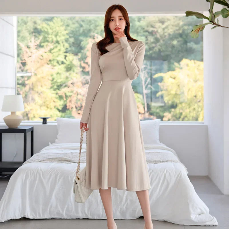 Elegant Fashionable Dress 2024 Autumn New Style Korean Version Long Sleeve Slimming Women's Clothing Wide Skirt One Piece Relief